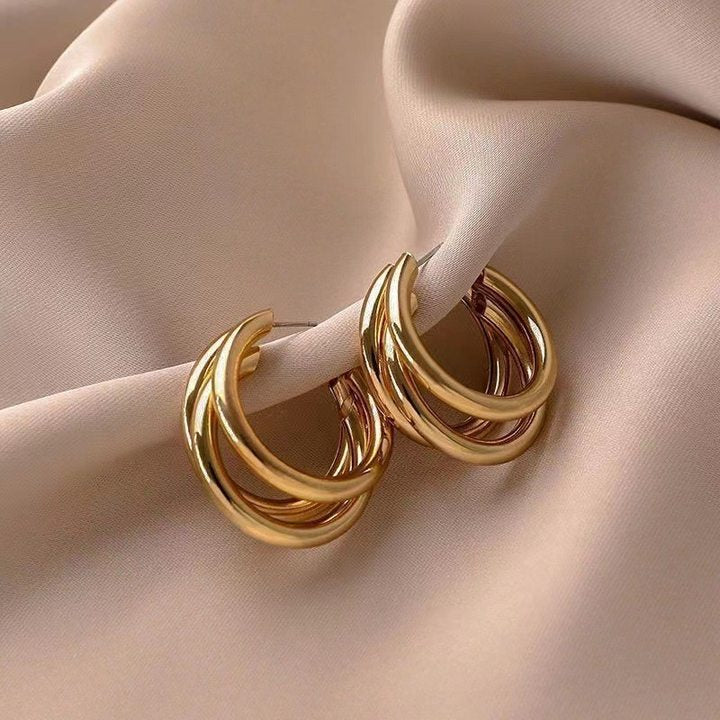 High quality elegant Round Silver and gold earrings
