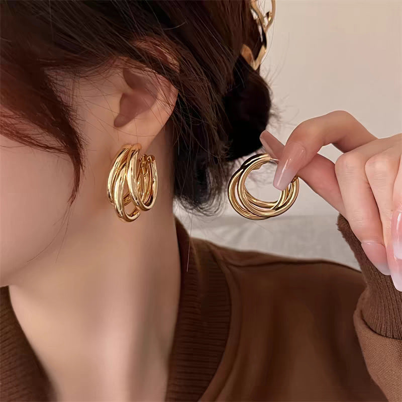 High quality elegant Round Silver and gold earrings