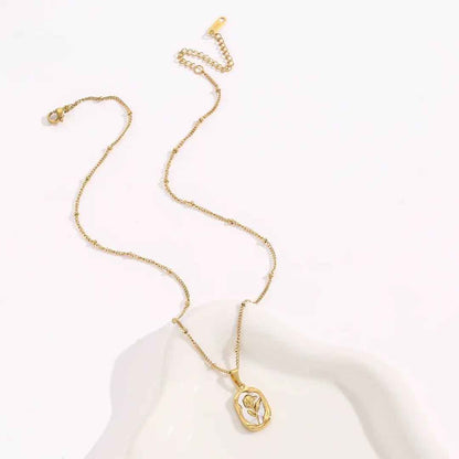 1pc Elegant And Fashionable Rose Carving Design 18k Gold Plated Stainless Steel Pendant Necklace With Rose Decoration, For girls and Women