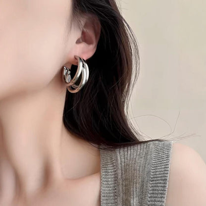High quality elegant Round Silver and gold earrings
